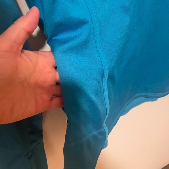 Athleta 1/2 Zip Running Top Turquoise Women's XS, fits like S - Picture 6 of 10